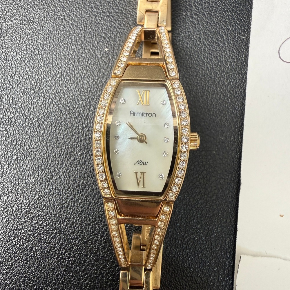 Armitronโ 75/3530GP Womens Crystal Accented Gold Tone Quartz Watch NEEDS BATTERY